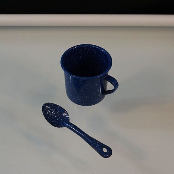Enamelware Mug With Spoon Blue Speckled White Camping Fireside 12 oz Cup - Picture 4 of 6